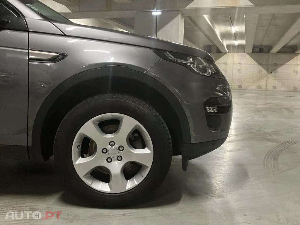 Land Rover Discovery Sport 2.0 TD4 SE
