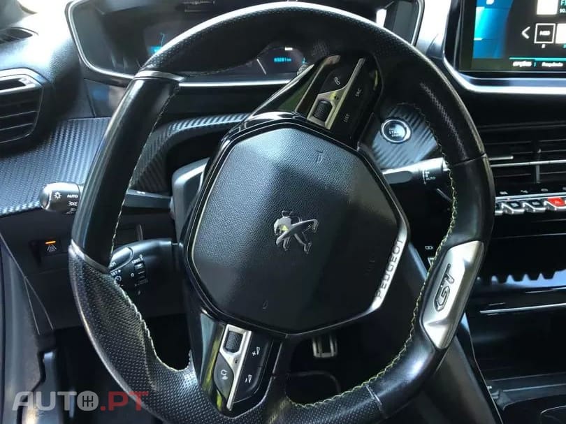 Peugeot 208 E GT Line
