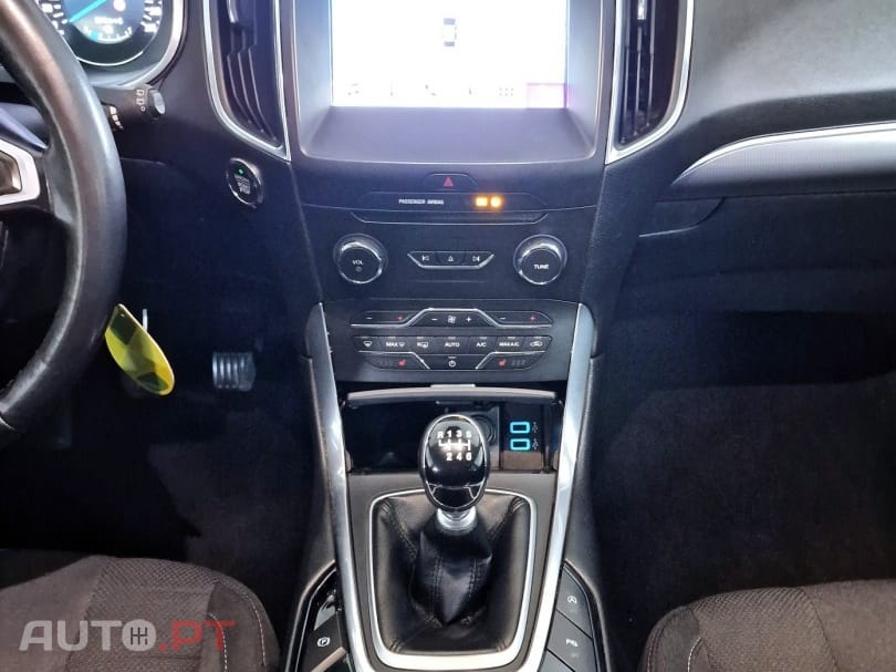 Ford S-Max 2.0 TDCi Titanium