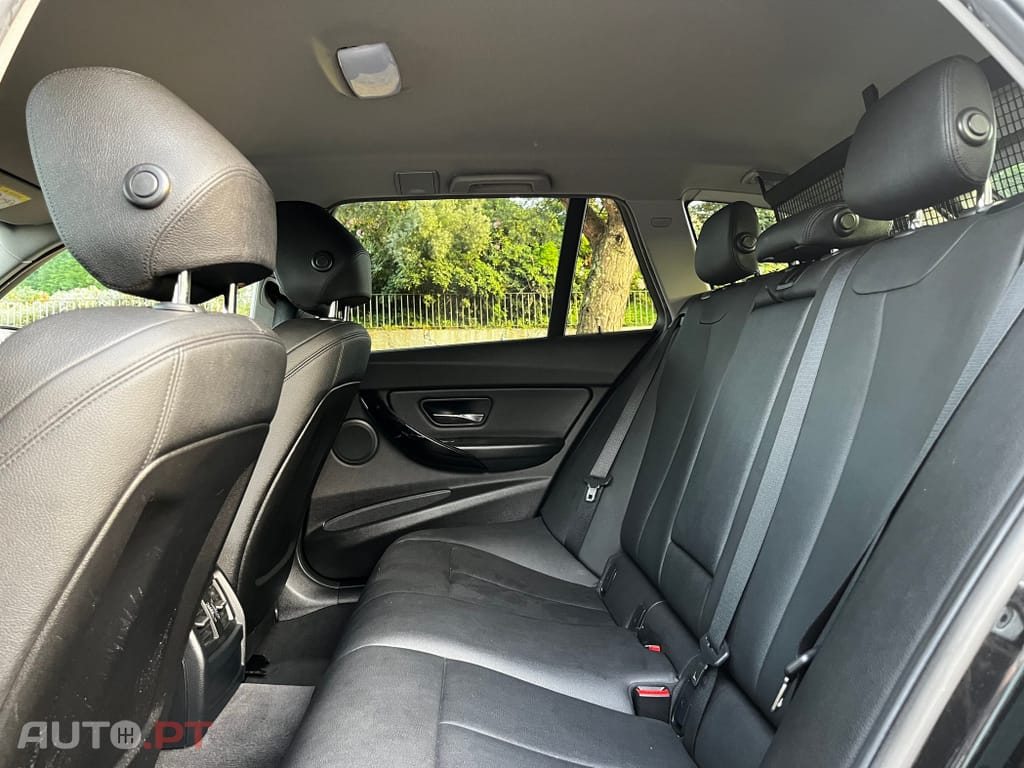 BMW 318 d Touring Line Sport