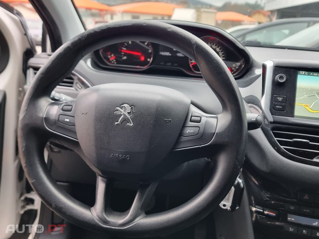 Peugeot 208 1.6 e-HDi Pack