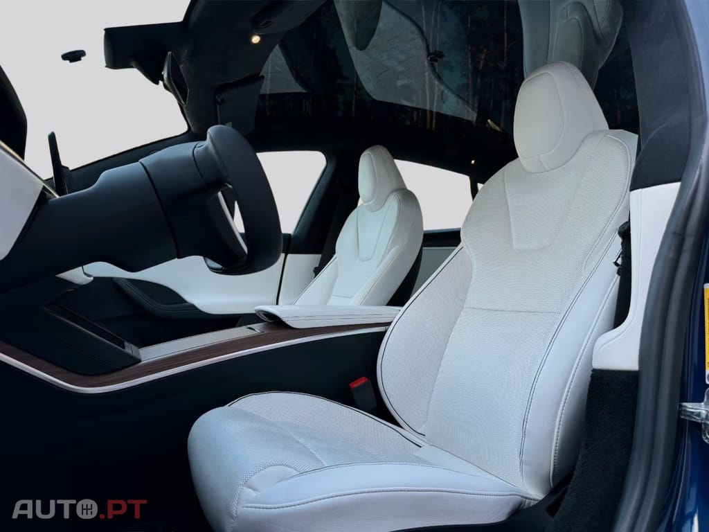 Tesla Model S I.V.A DEDUTIVEL Plaid