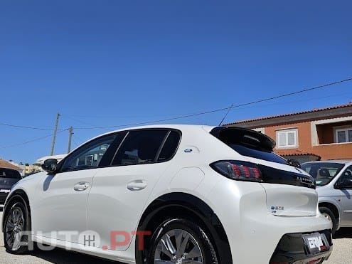 Peugeot E-208 Active Pack