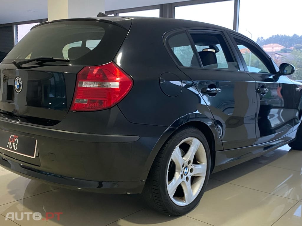 BMW 118 I SPORT