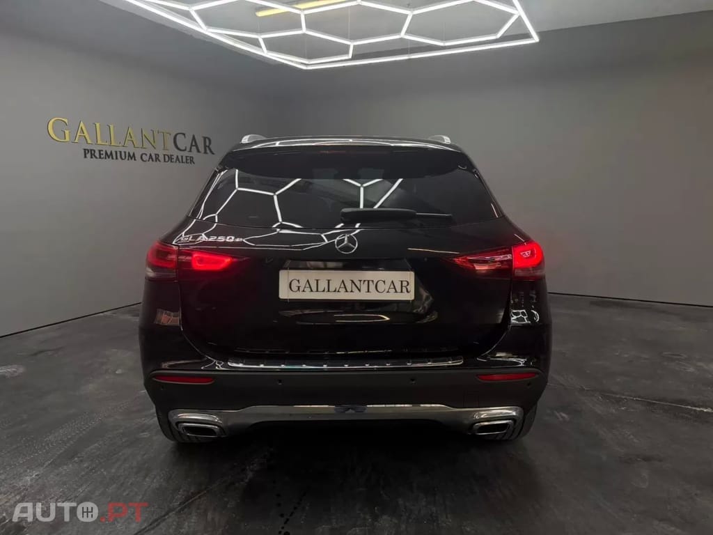 Mercedes-Benz GLA 250 e 8G-DCT