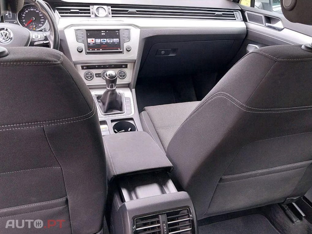 Volkswagen Passat 2.0 TDI HIGHLINE 150cv / 175€ mês