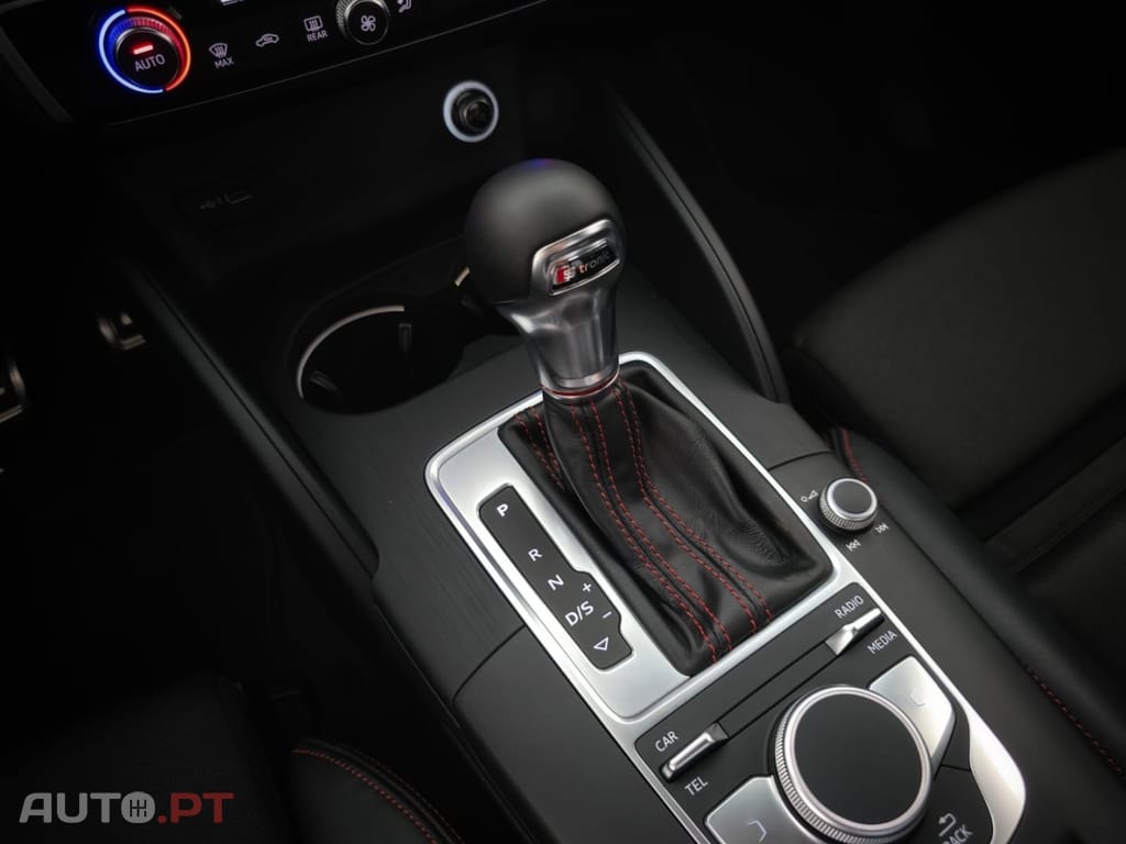 Audi S3 TFSI quattro S tronic