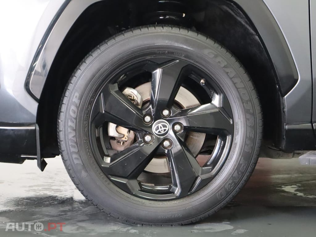 Toyota RAV4 2.5 Hybrid SQUARE Collection