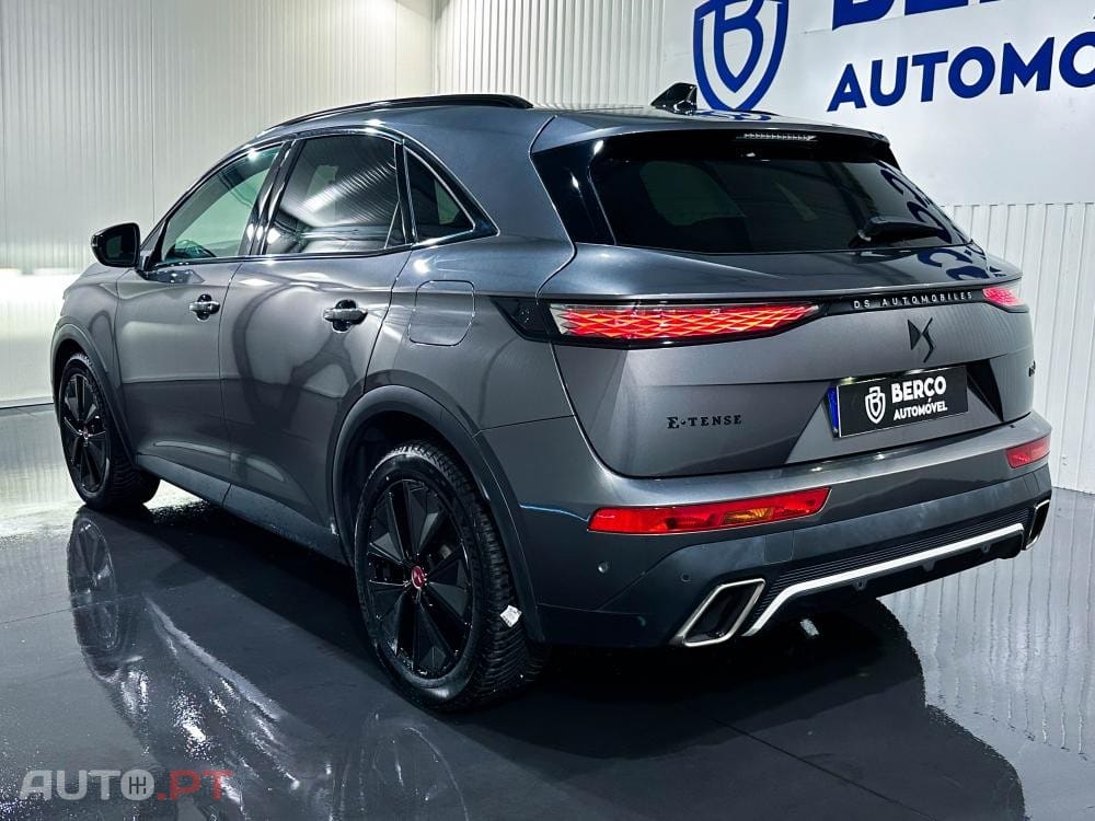 DS DS7 Crossback E-Tense Performance Line EAT8