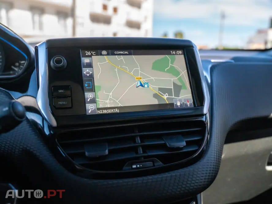Peugeot 2008 1.6 BlueHDi Allure