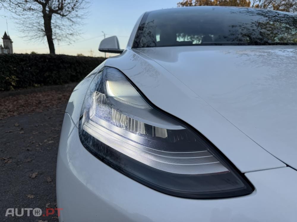 Tesla Model 3 Long-Range Dual Motor AWD