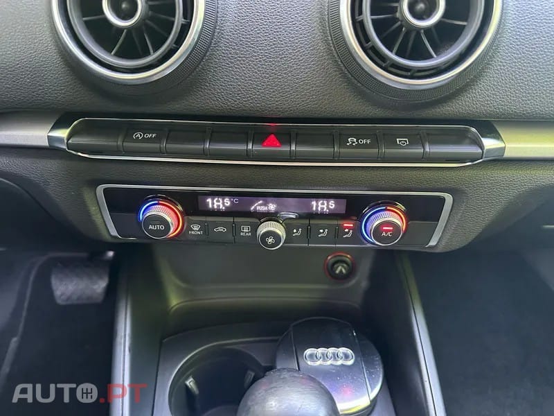 Audi A3 Sportback 1.6 TDi Business Line Attraction S tronic