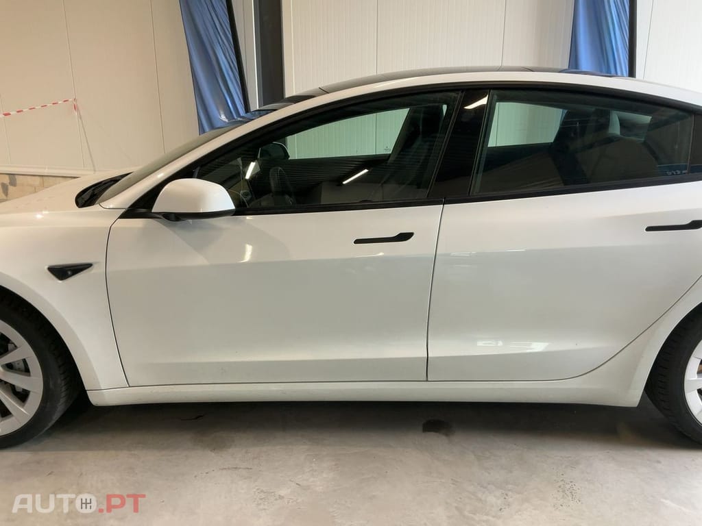 Tesla Model 3 Standard Range Plus