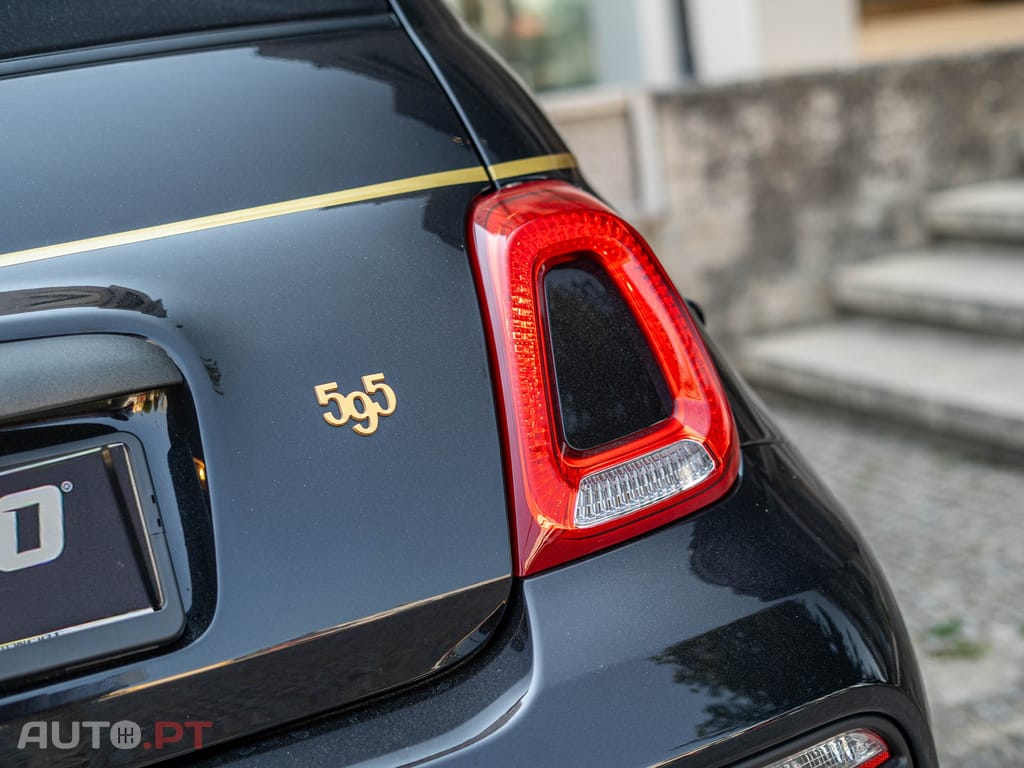 Abarth 595C 1.4 T-Jet Scorpioneoro