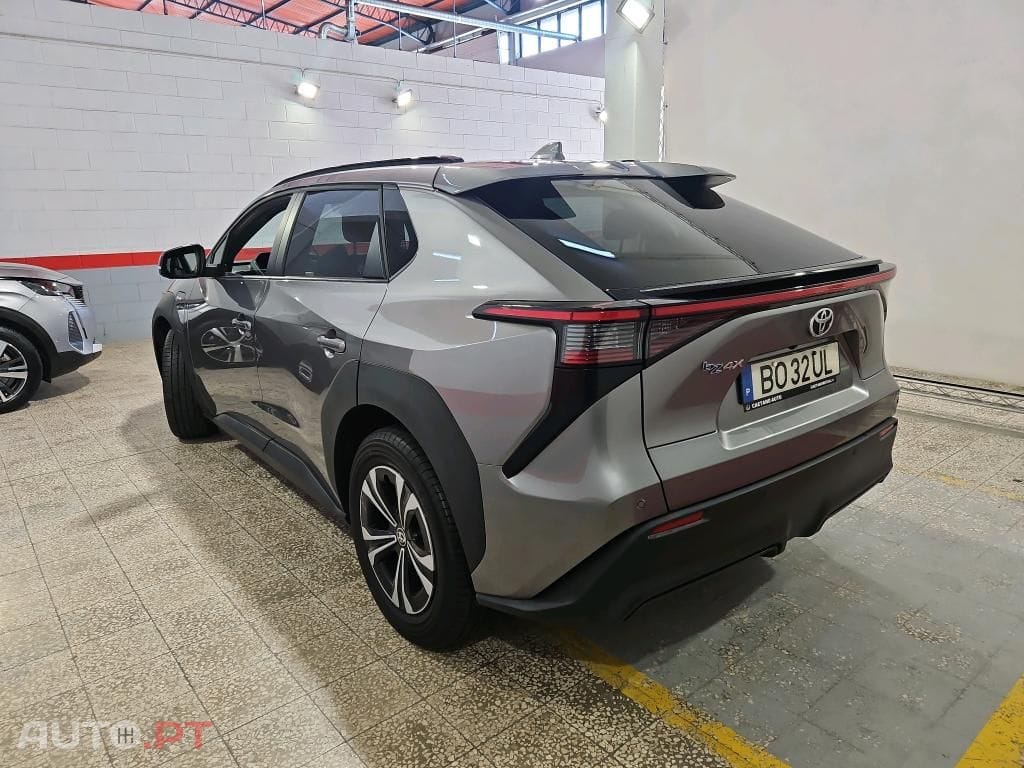 Toyota bZ4X 71,4 kWh Premium