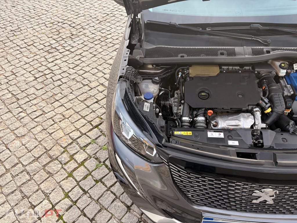 Peugeot 2008 1.5 BlueHDi Allure Pack