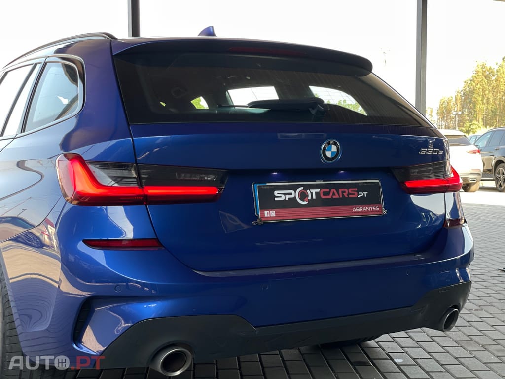 BMW 330 e Touring Pack M Auto
