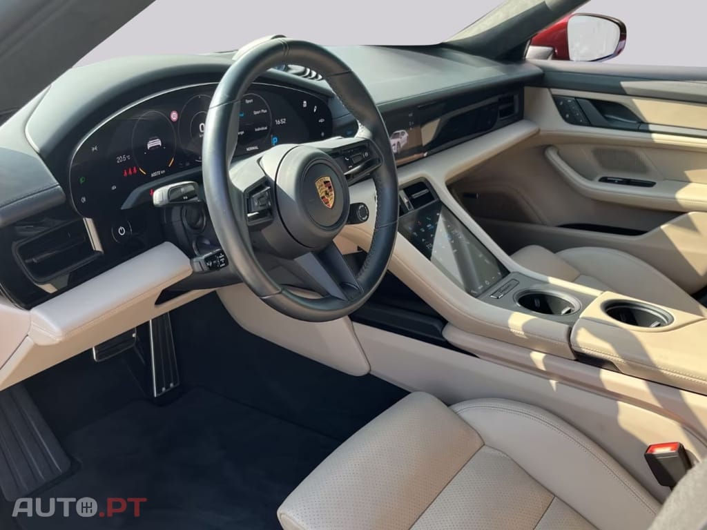 Porsche Taycan Turbo 