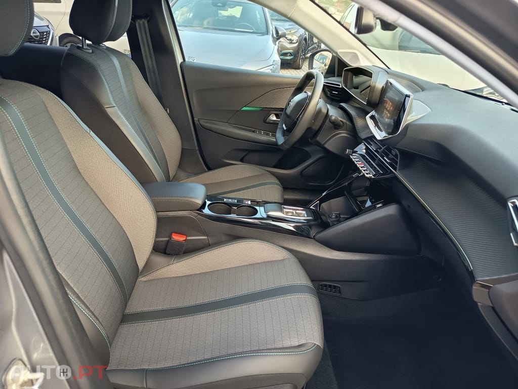 Peugeot E-208 50 kWh Allure