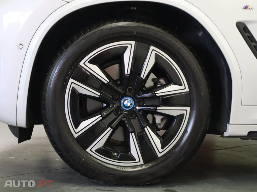 BMW iX3 M Sport Inspiring