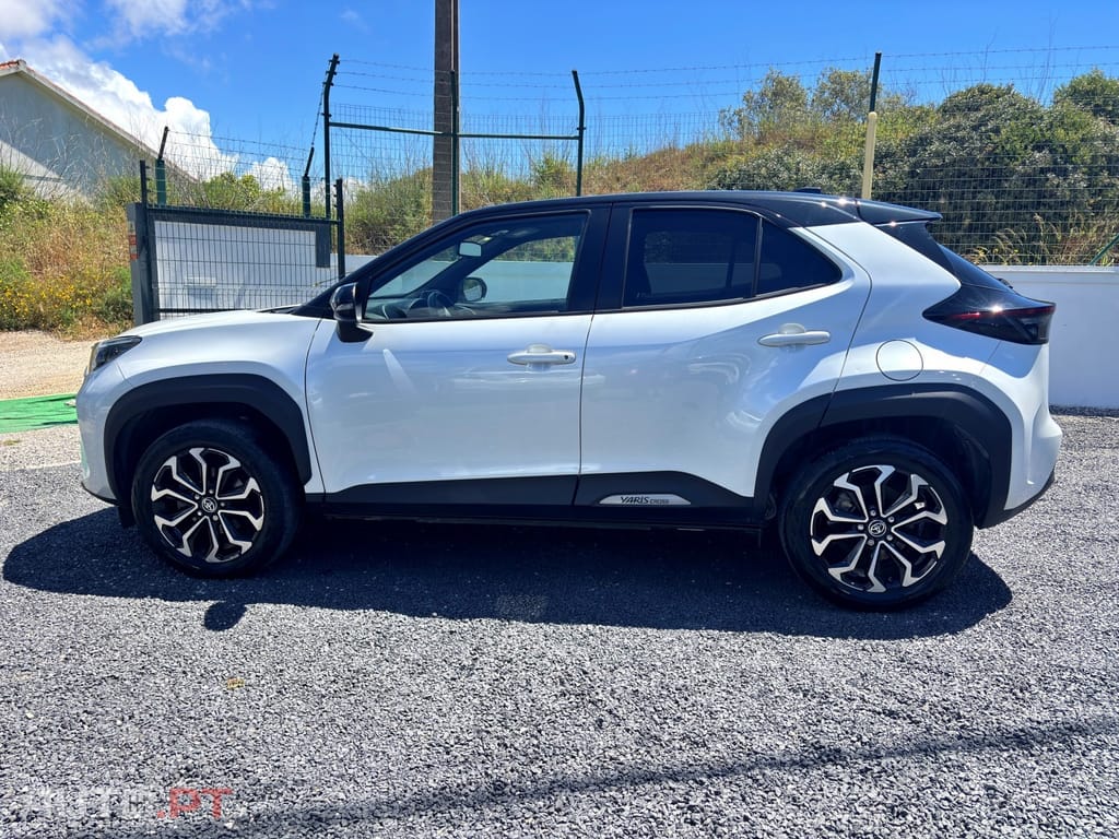 Toyota Yaris Cross 1.5 HDF Square Collection