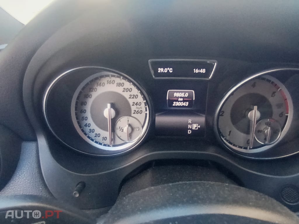 Mercedes-Benz GLA 200 AMD Line Auto