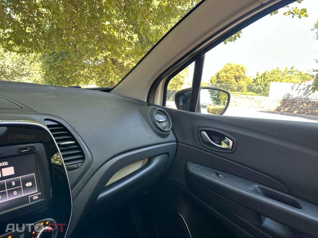 Renault Captur 1.5 dCi Initiale Paris