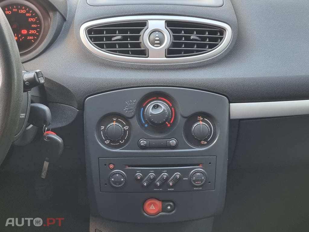 Renault Clio 1.2 16V Confort