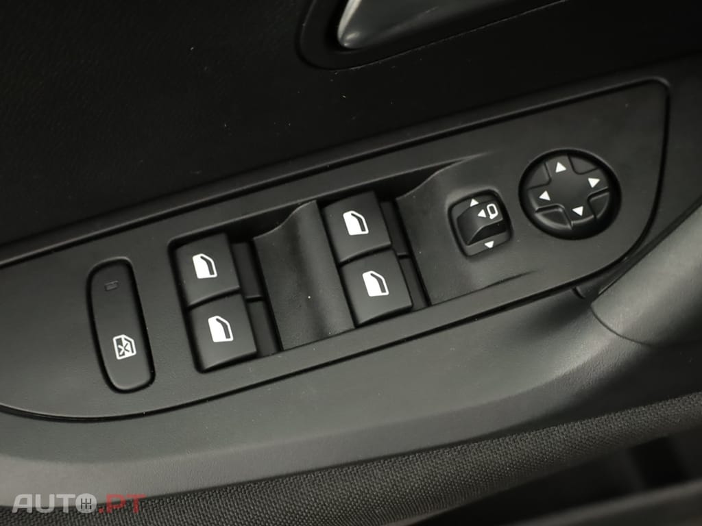 Peugeot 2008 2008 1.2 PureTech Active Pack