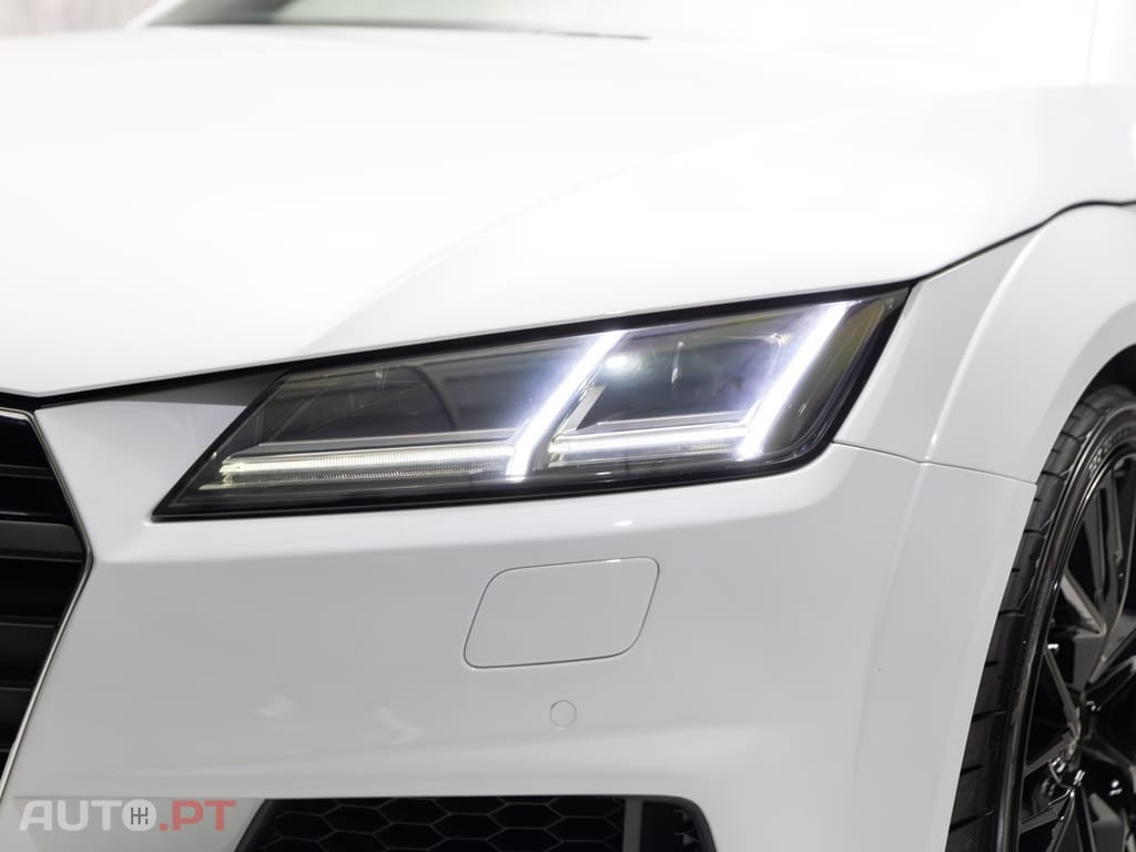 Audi TT 2.0 TFSI S-line S tronic