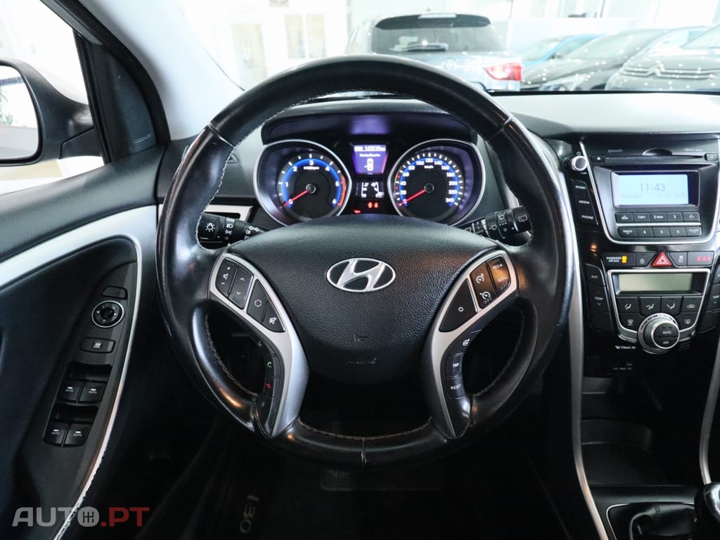 Hyundai i30 1.6 CRDi STyle J17