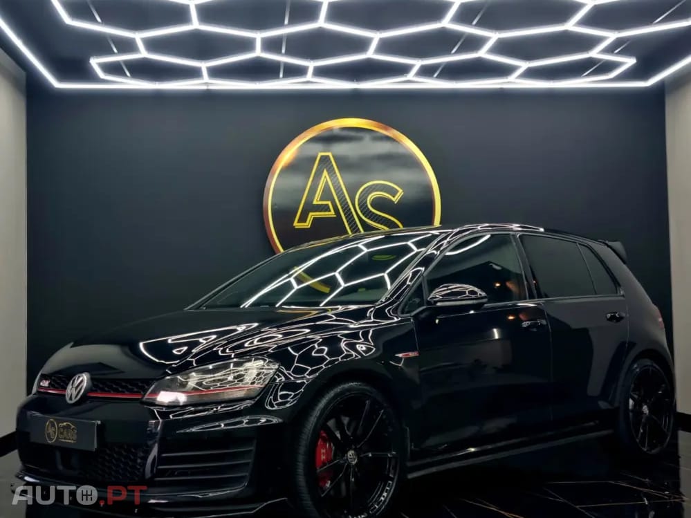 Volkswagen Golf VII GTI PERFORMANCE