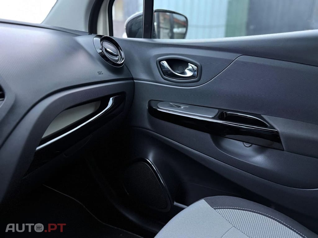 Renault Captur TCE 120 INTENS EDC