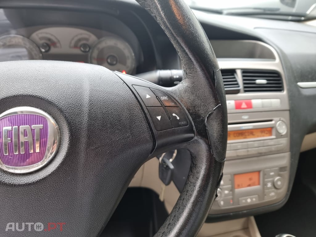 Fiat Linea 1.3 M-Jet Emotion Dualogic