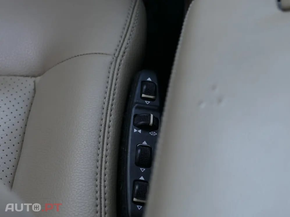 Mercedes-Benz E 220 CDi Avantgarde BE Auto.