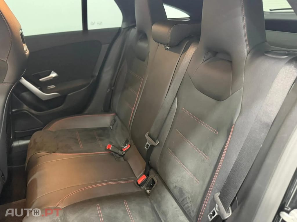 Mercedes-Benz CLA 180 180 d Shooting Brake AMG Line auto
