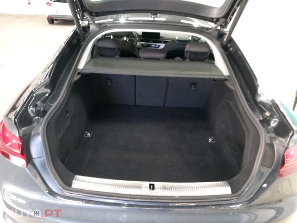 Audi A5 35 TDI Advanced S tronic