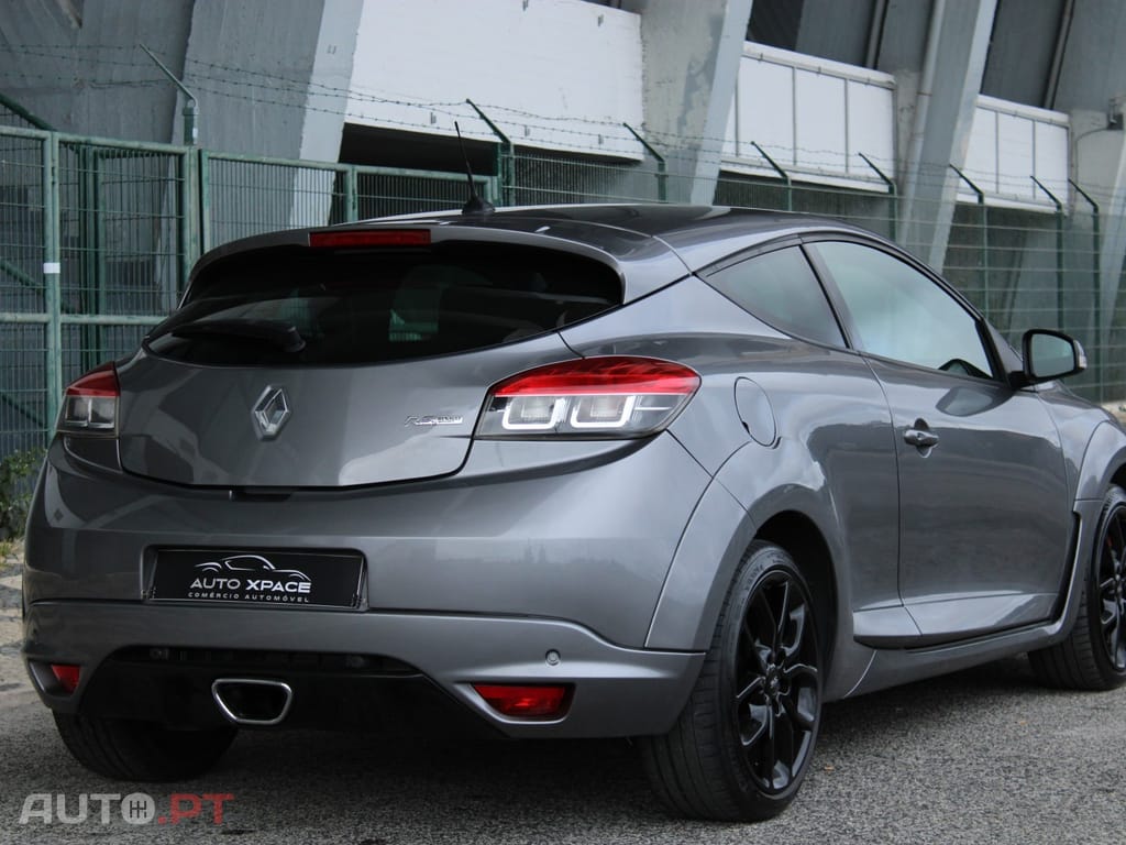 Renault Mégane Coupe RS 265 TCe