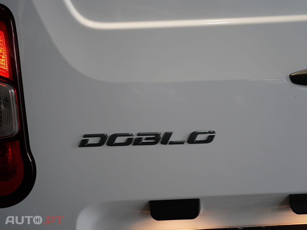 Fiat Doblo 1.5 BlueHDi Maxi EAT8