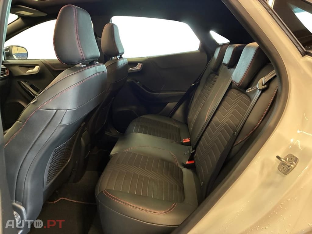 Ford Puma 1.0 Flexifuel mHEV ST-Line x