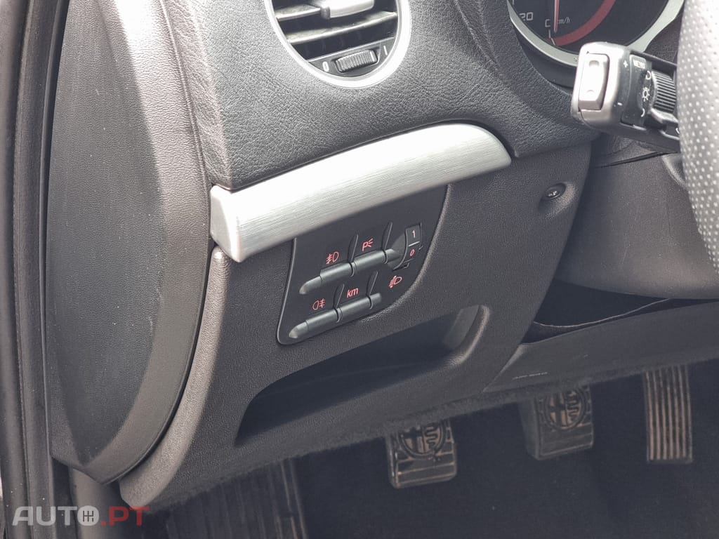 Alfa Romeo 159 Sportwagon 1.9 JTDm 16V Sportiva+