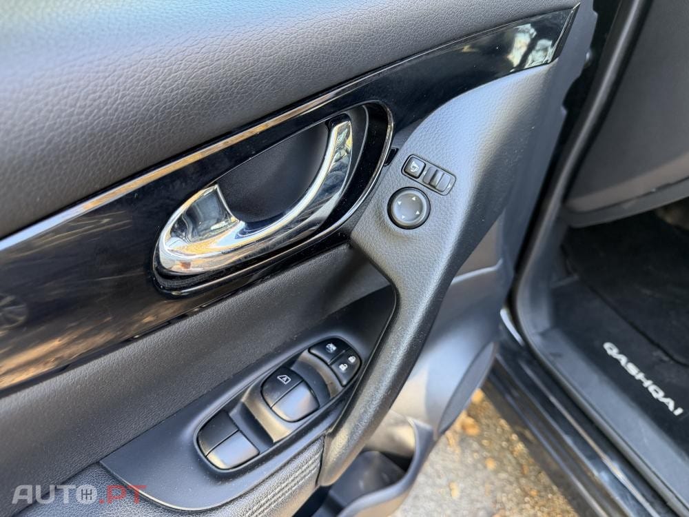 Nissan Qashqai 1.6 dCi Tekna 19 Pele
