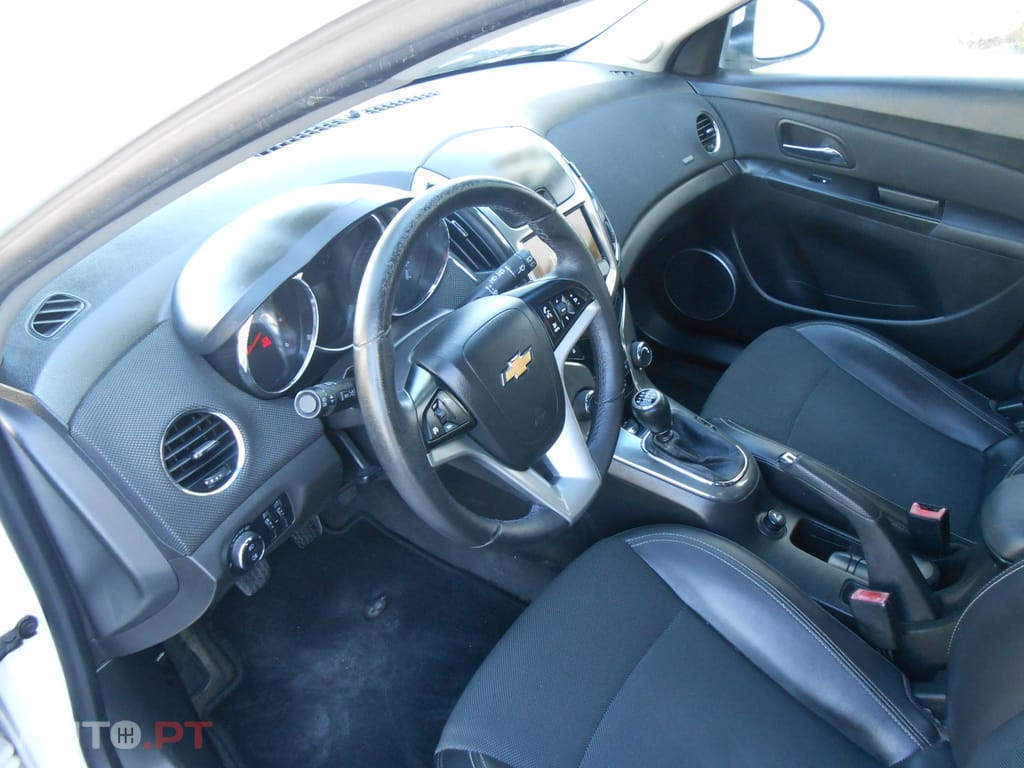 Chevrolet Cruze SW 1.7 VCDI LT
