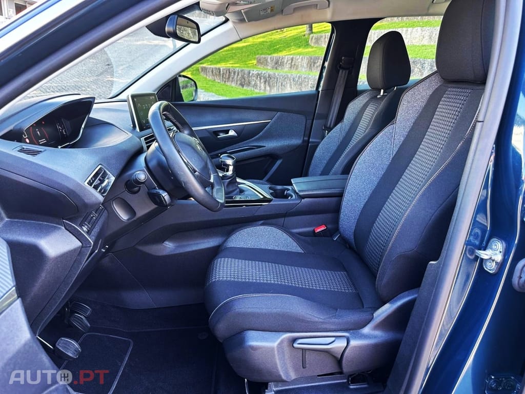 Peugeot 3008 1.5 BlueHDi Active