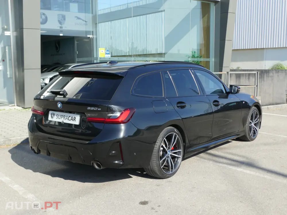 BMW 330 e Pack Desportivo M Auto