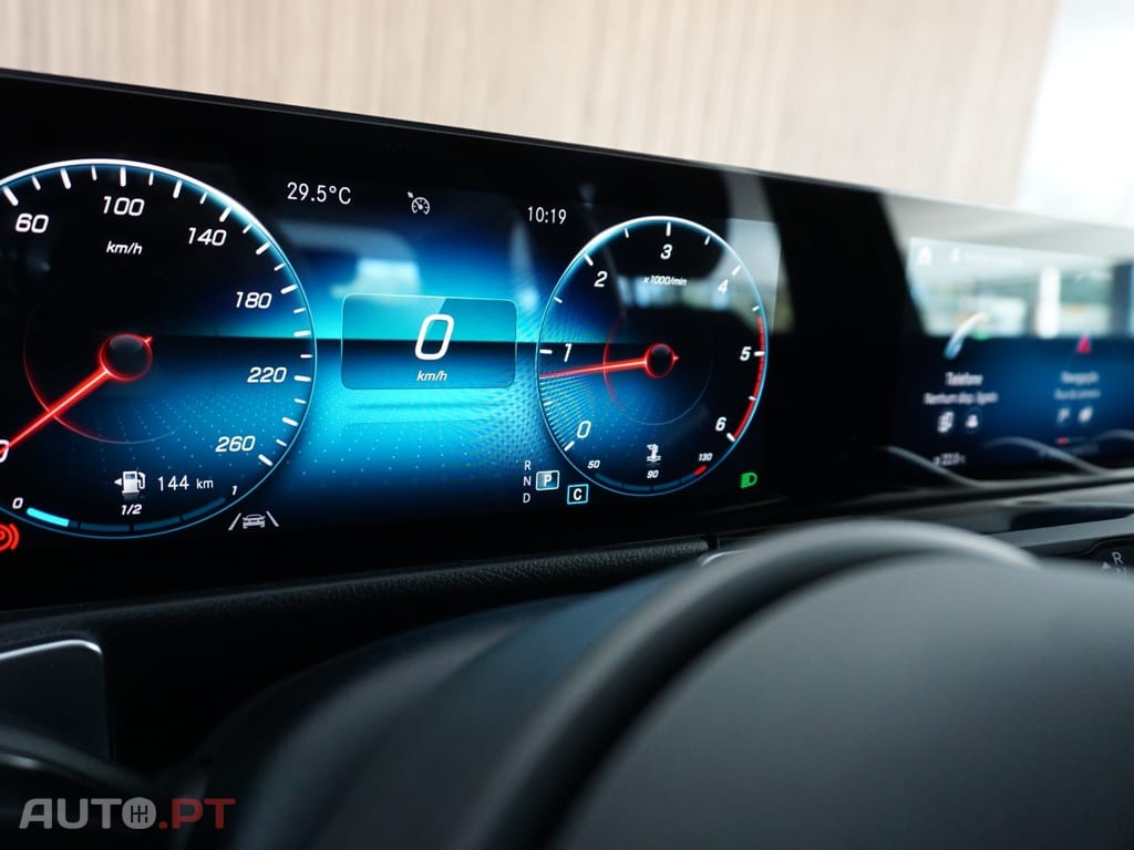Mercedes-Benz GLB 180 d