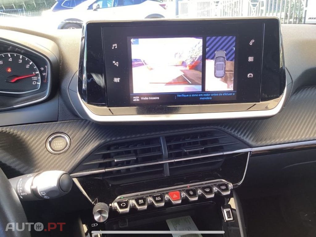 Peugeot 2008 1.2 PureTech Allure EAT8