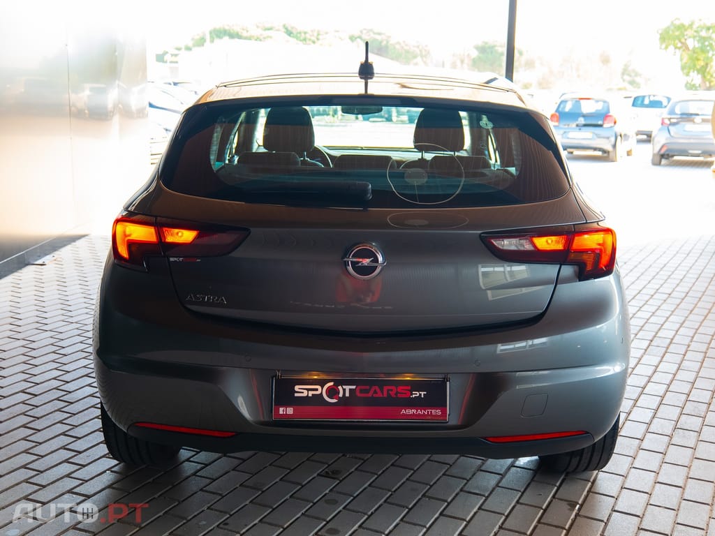 Opel Astra 1.6 CDTI Dynamic S/S