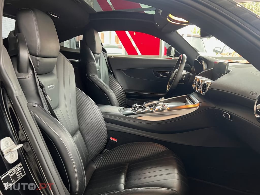 Mercedes-Benz AMG GT V8