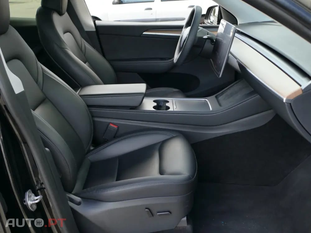 Tesla Model Y Performance Tração Integral